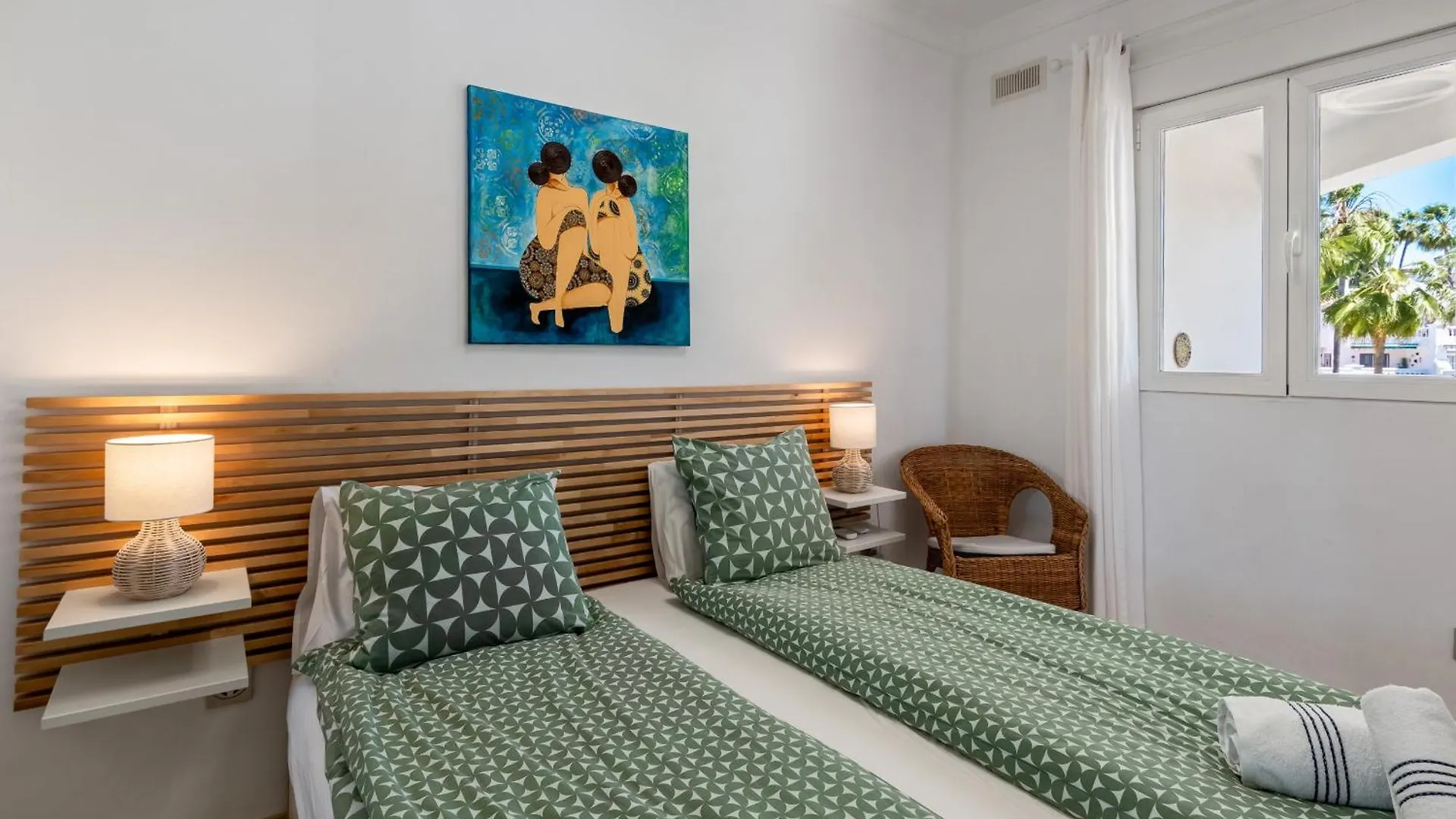 Las Palmas 2A Oasis Properties Nerja